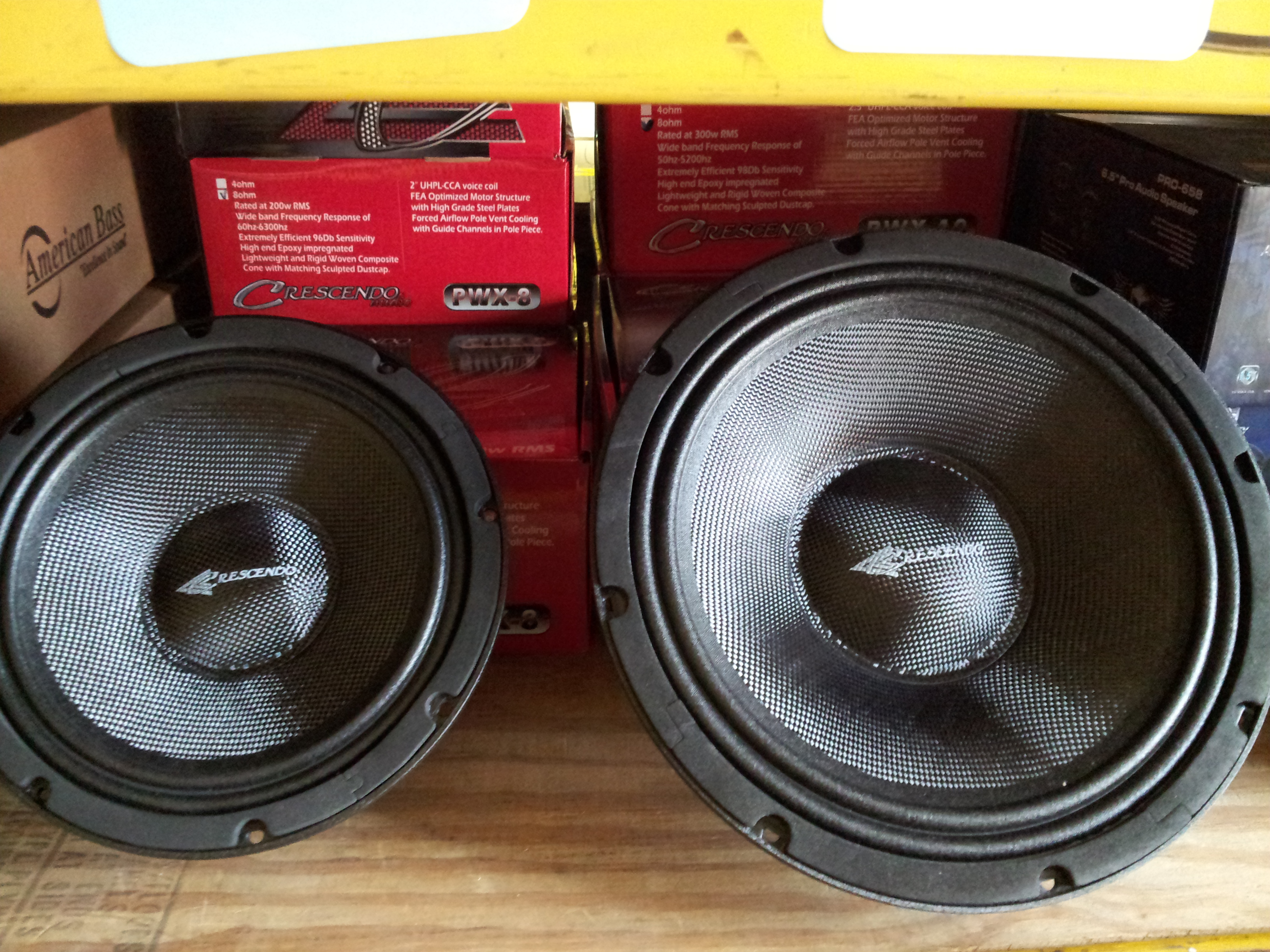 crescendo speakers