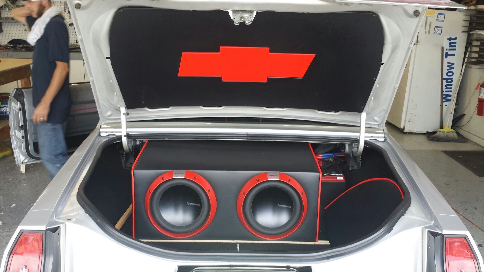 car-speakers-silver
